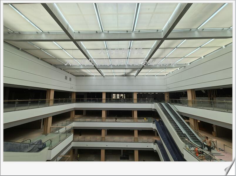 大連沃特商業(yè)廣場(chǎng)